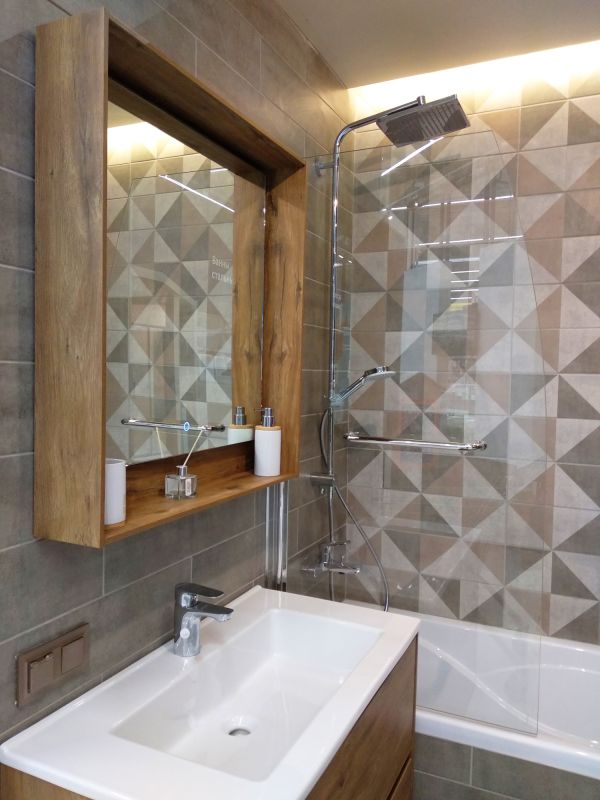 Bathroom Remodeling detail